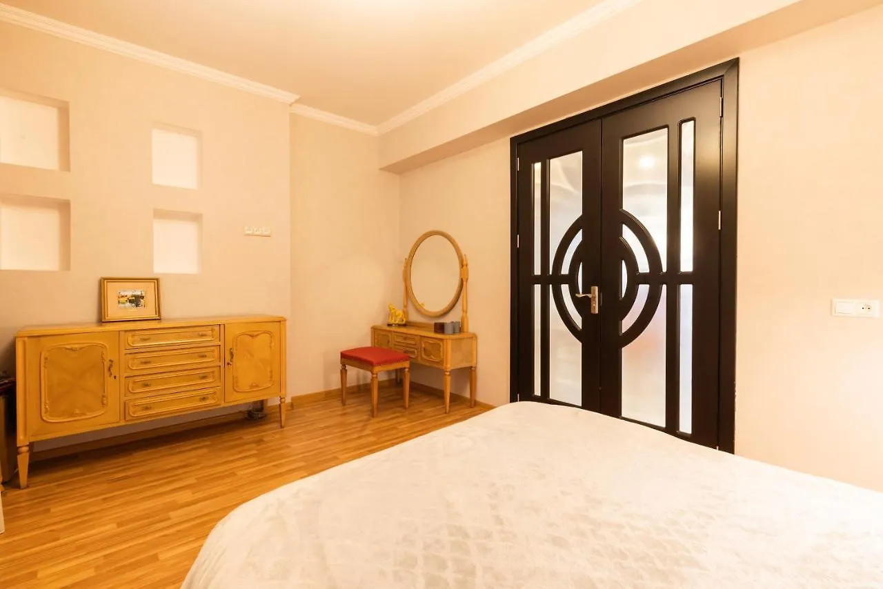 Happy 4Bedroom Apartment In Old Tbilisi